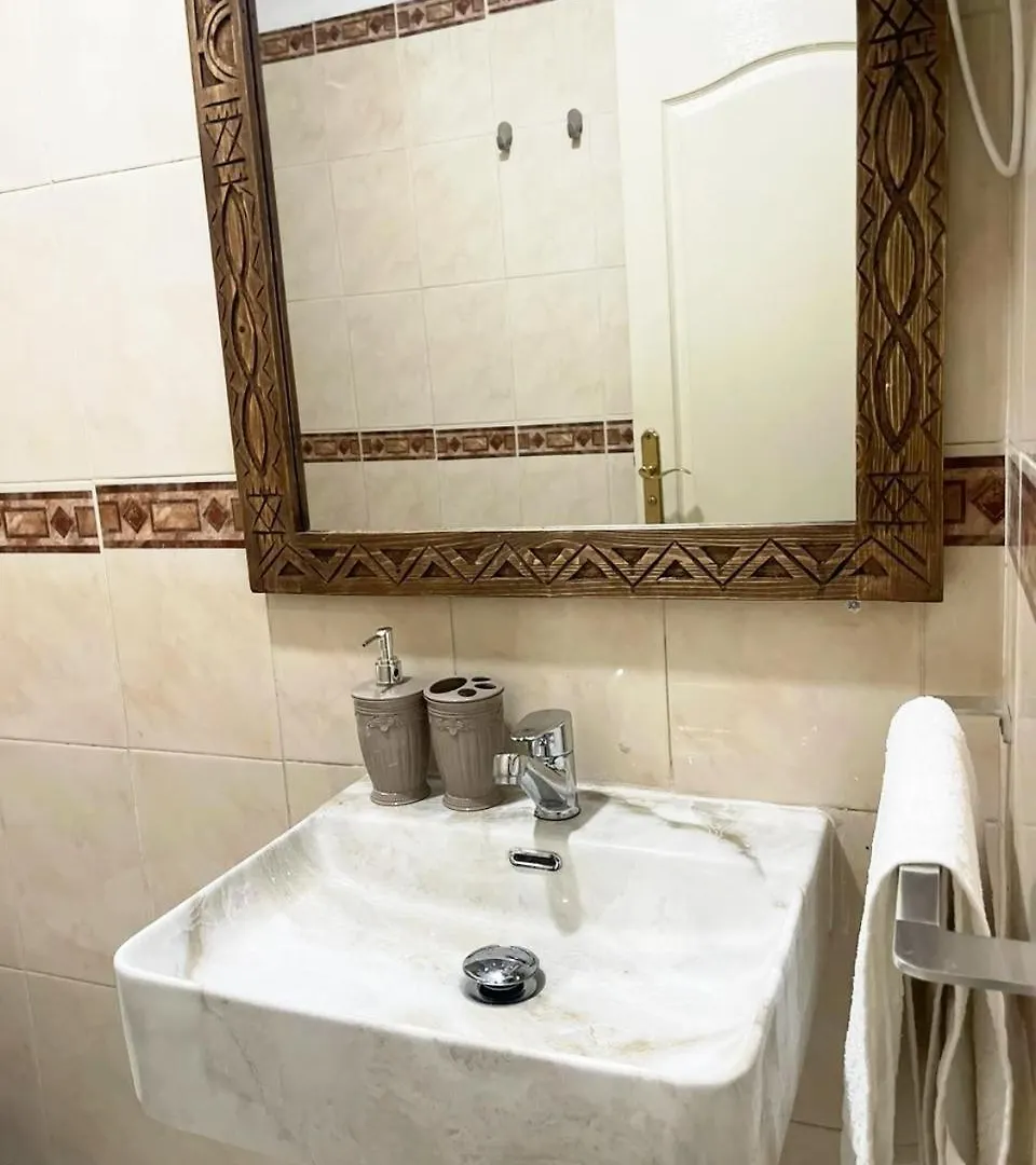 ⎝⎛ Hydromassage Shower, Enchanting Sunny Terrace, Barbecue ⎞⎠ Gueliz, Center Of Марракеш 0*,  Марокко